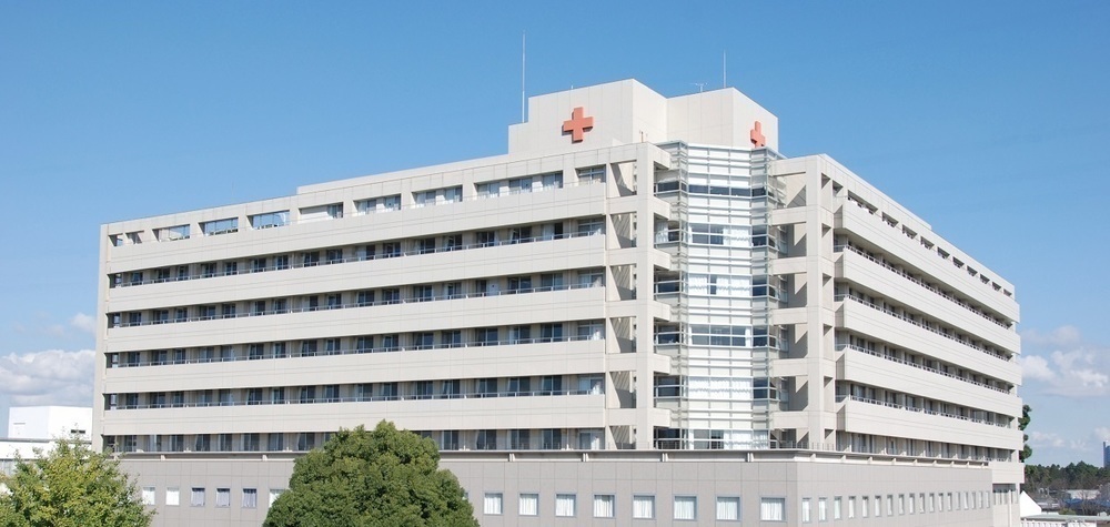 成田赤十字病院の外観の画像