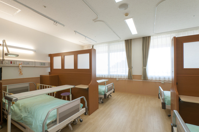 Four-bedded shared maternity room