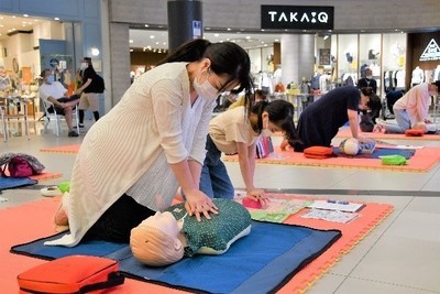 救急法体験の様子