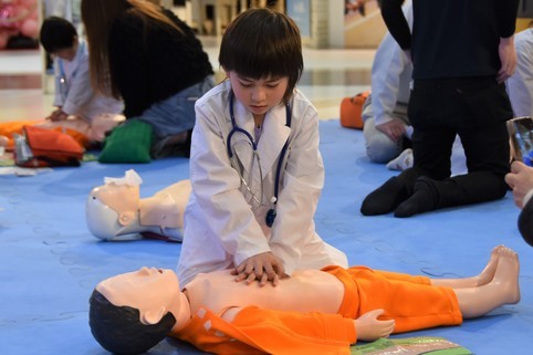 救急法体験の様子