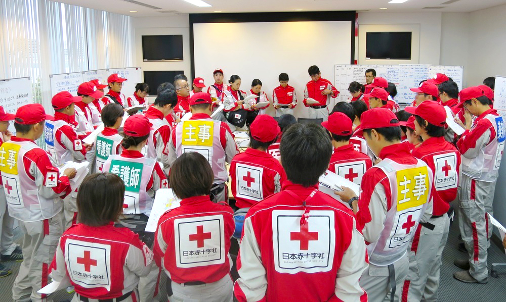 県内外の赤十字病院から救護班が集結